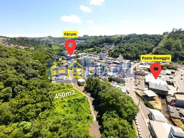 Terreno com 450m², à venda, no bairro Centro em Concórdia
