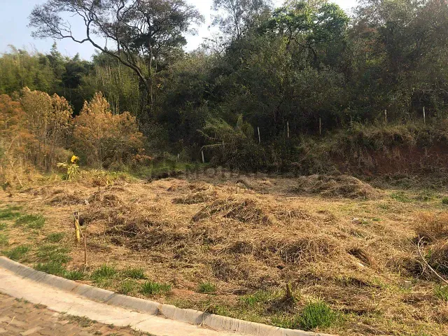 Terreno com 235m², à venda, no bairro Loteamento Vale das Hortênsias em Itajubá