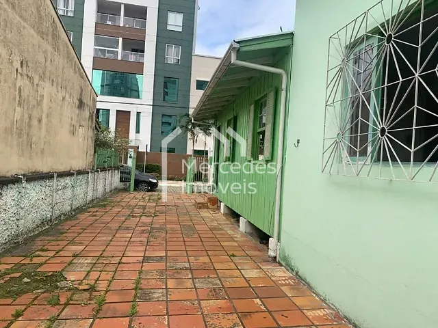 Terreno com 346m², à venda, no bairro São João em Itajaí