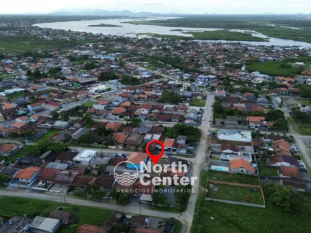 Terreno com 288m², à venda, no bairro Centro em Balneário Barra do Sul