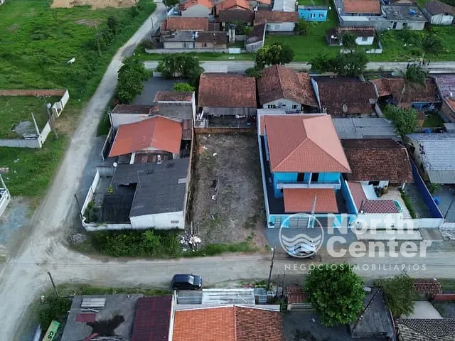 Terreno com 288m², à venda, no bairro Centro em Balneário Barra do Sul
