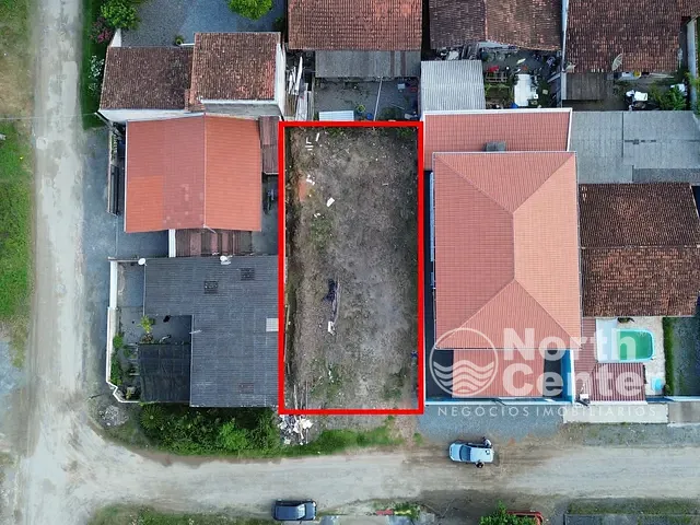 Terreno com 288m², à venda, no bairro Centro em Balneário Barra do Sul