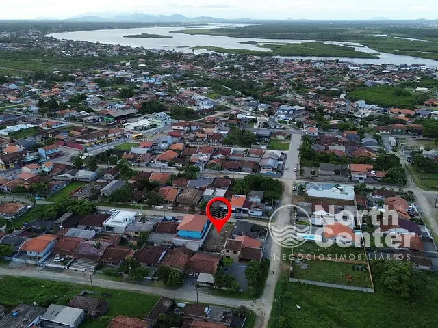 Terreno com 288m², à venda, no bairro Centro em Balneário Barra do Sul