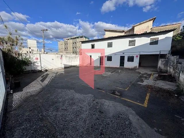 Terreno com 355m², para alugar, no bairro Caiçaras em Belo Horizonte