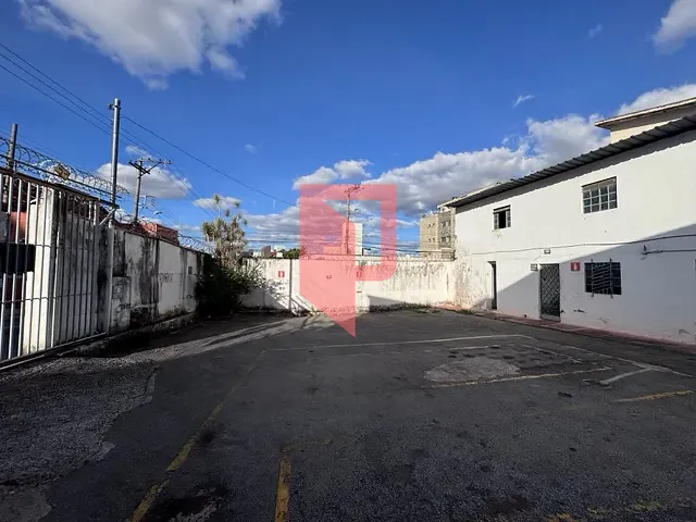 Terreno com 355m², para alugar, no bairro Caiçaras em Belo Horizonte