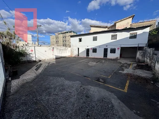 Terreno com 355m², para alugar, no bairro Caiçaras em Belo Horizonte