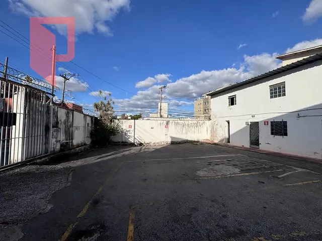 Terreno com 355m², para alugar, no bairro Caiçaras em Belo Horizonte
