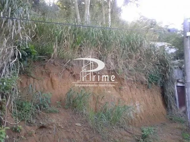 Terreno com 600m², à venda, no bairro Itaipu em Niterói