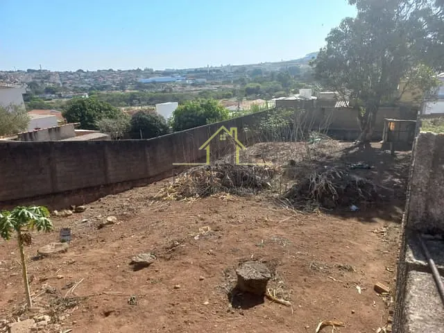 Terreno com 360m², à venda, no bairro Jardim Agenor de Lima em Guaxupé