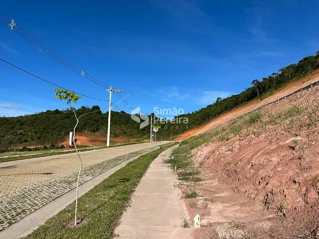 Terreno com 313m², à venda, no bairro Vina Del Mar em Juiz de Fora