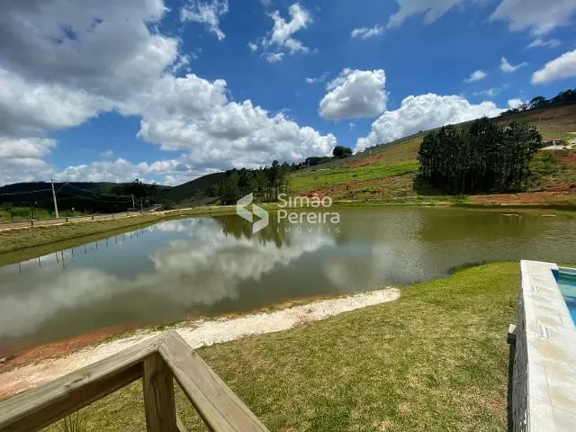 Terreno com 313m², à venda, no bairro Vina Del Mar em Juiz de Fora