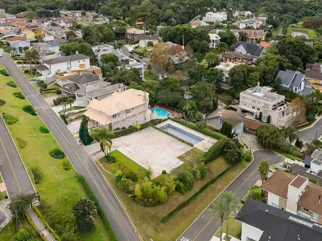 Terreno com 2m², à venda, no bairro São João em Curitiba