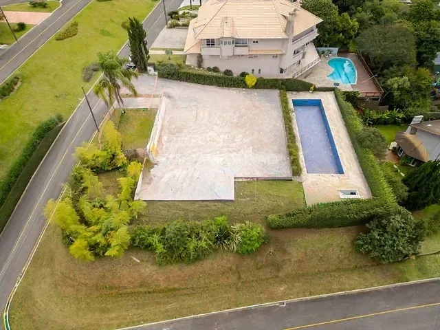 Terreno com 2m², à venda, no bairro São João em Curitiba