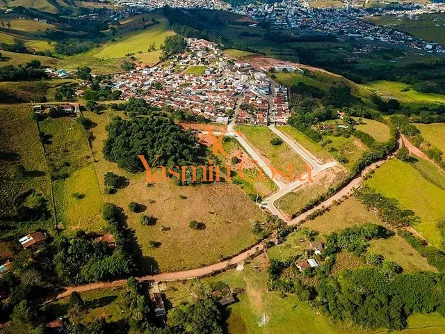 Terreno com 160m², à venda, no bairro Loteamento Serras Verdes em Cambuí