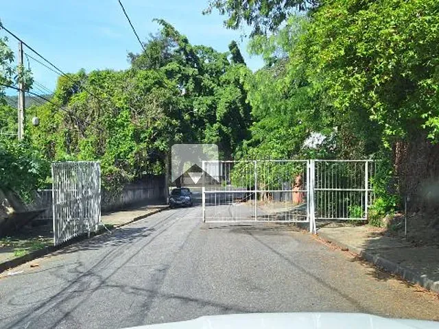 Terreno com 1400m², à venda, no bairro Mata Paca em Niterói