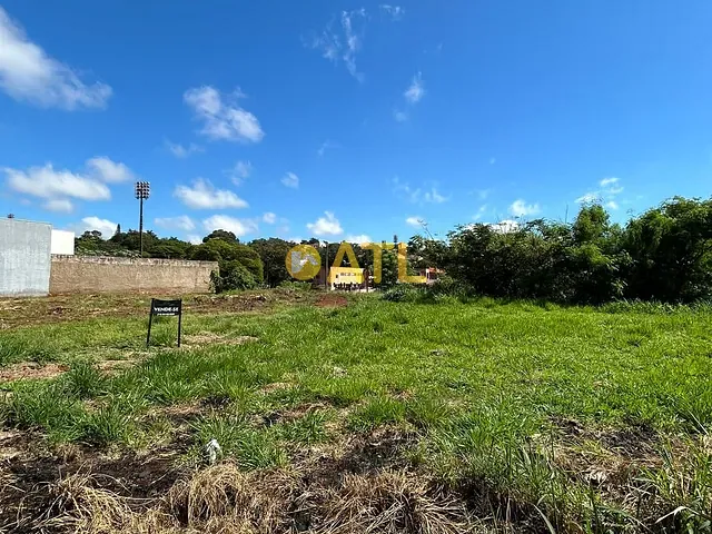 Terreno com 880m², à venda, no bairro Vila Boa Esperança em Ourinhos