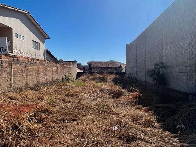 Terreno com 360m², à venda, no bairro Residencial Pilar dos Sonhos em Goiânia