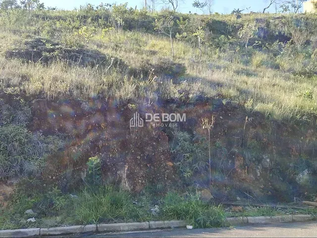 Terreno com 250m², à venda, no bairro Jardim Bandeirantes em Poços de Caldas