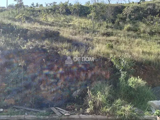 Terreno com 250m², à venda, no bairro Jardim Bandeirantes em Poços de Caldas