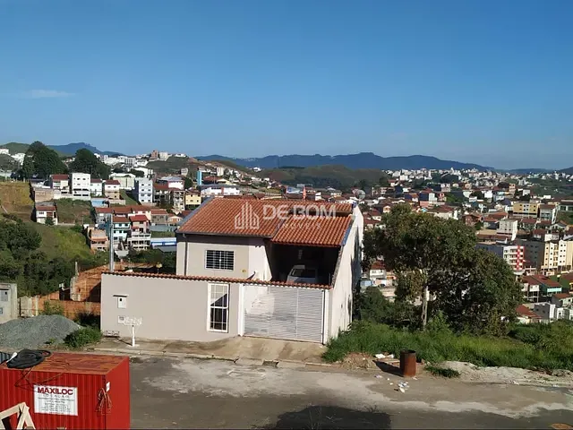 Terreno com 250m², à venda, no bairro Jardim Bandeirantes em Poços de Caldas