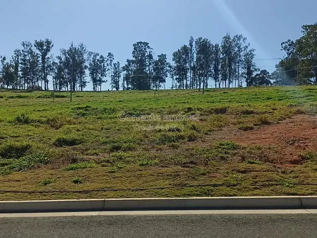 Terreno com 250m², à venda, no bairro Colinas do Castelo em Jaguariúna