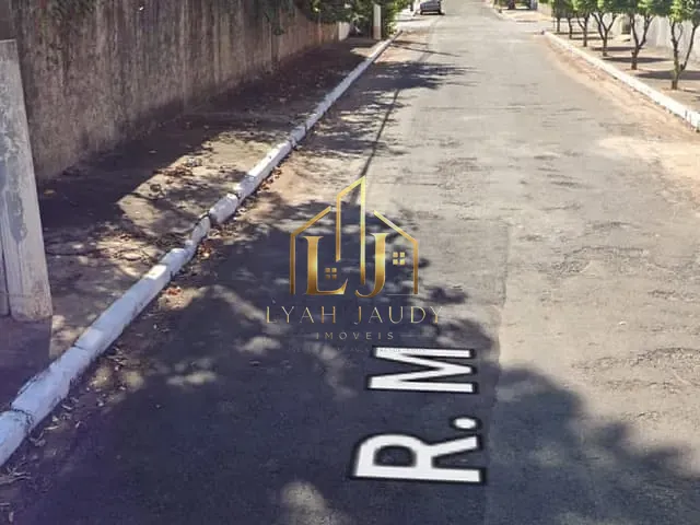 Terreno com 900m², à venda, no bairro Jardim Califórnia em Cuiabá