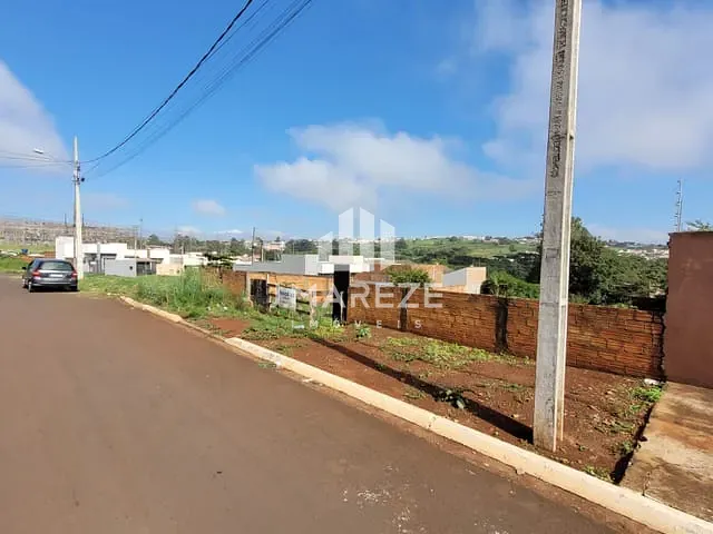 Terreno com 890m², à venda, no bairro Jardim Ponta Grossa em Apucarana