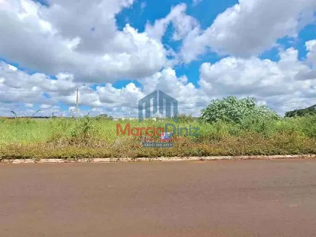 Terreno com 353m², à venda, no bairro Doutor Joaquim De Paula Ribeiro em Ituverava