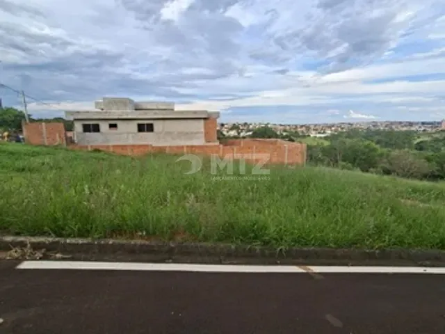 Terreno com 250m², à venda, no bairro Residencial Plaza Martin em Botucatu
