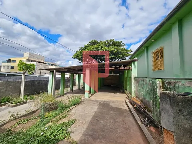 Terreno com 600m², à venda, no bairro Caiçaras em Belo Horizonte
