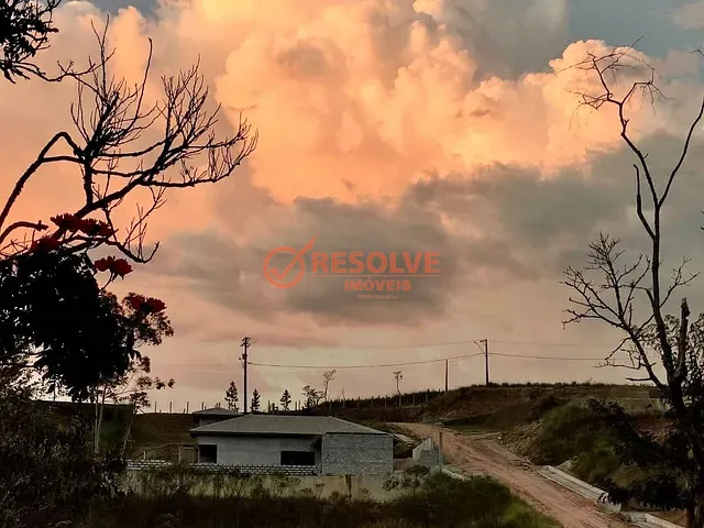 Terreno com 1000m², à venda, no bairro Parque Agrinco em Guararema