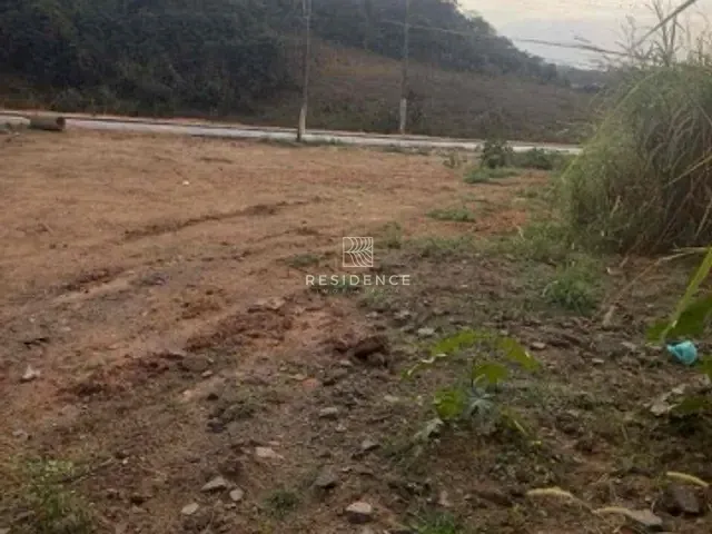 Terreno com 405m², à venda, no bairro Roma em Volta Redonda