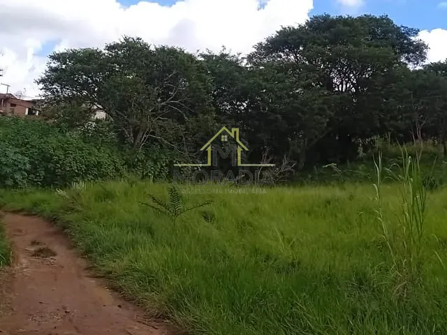 Terreno com 16000m², à venda, no bairro Parque dos Ipês em Guaxupé