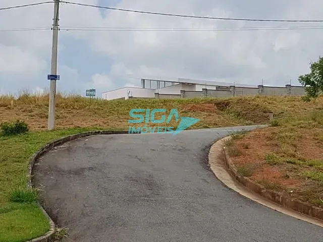 Terreno com 451m², à venda, no bairro Alto Do Ibirá em Pouso Alegre