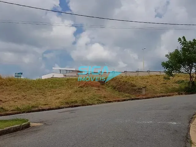 Terreno com 451m², à venda, no bairro Alto Do Ibirá em Pouso Alegre