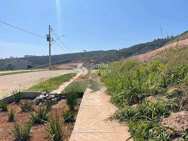 Terreno com 300m², à venda, no bairro Vina Del Mar em Juiz de Fora