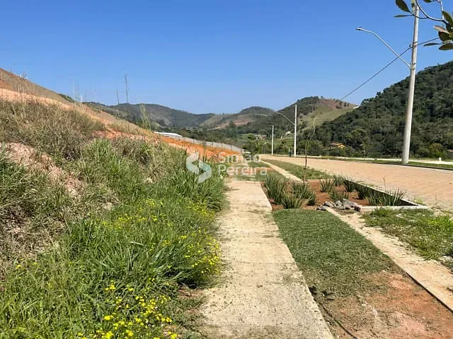 Terreno com 300m², à venda, no bairro Vina Del Mar em Juiz de Fora