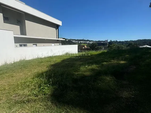 Terreno com 366m², à venda, no bairro Loteamento Brisas do Lago em Jundiaí
