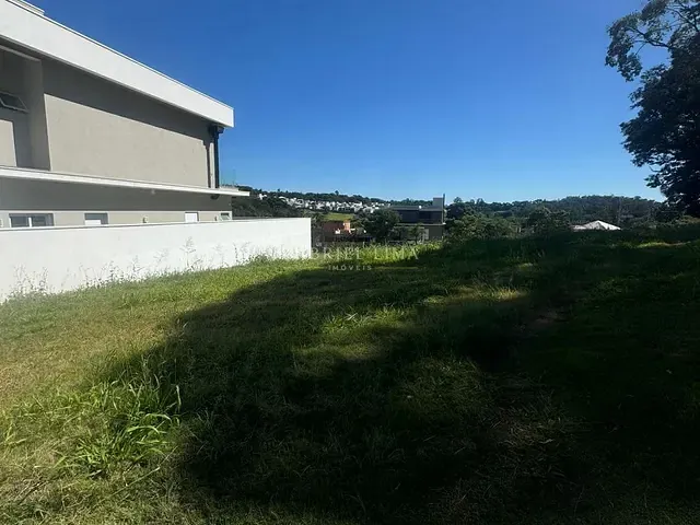 Terreno com 366m², à venda, no bairro Loteamento Brisas do Lago em Jundiaí