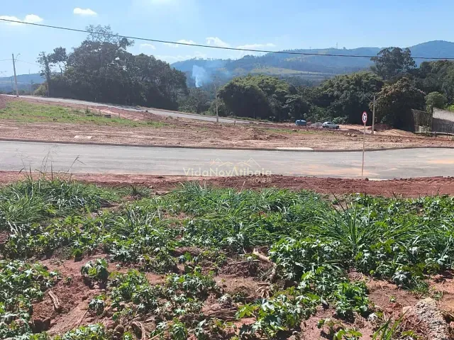 Terreno com 175m², à venda, no bairro Jardim Colonial em Atibaia
