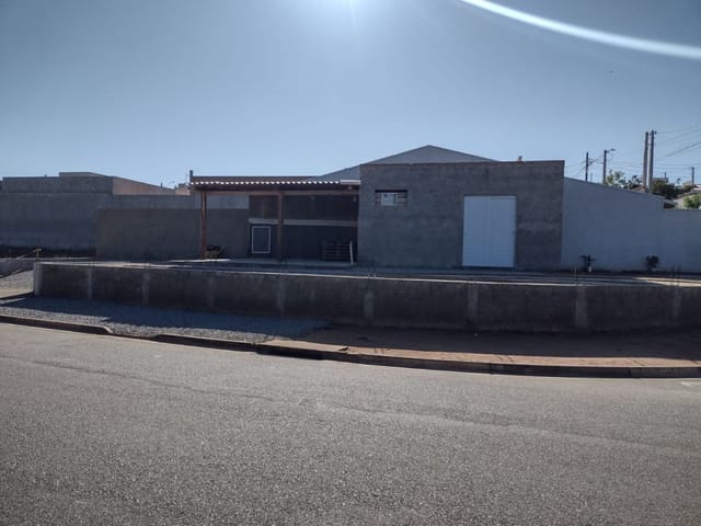 Terreno com 220m², à venda, no bairro Jardim dos Jacarandás Fase 2 em São João da Boa Vista