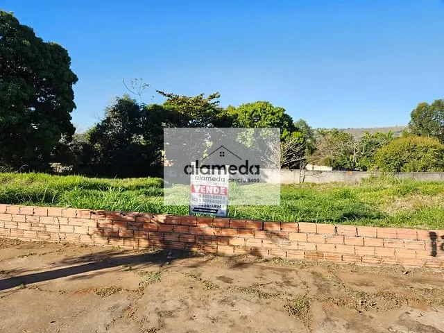 Terreno com 360m², à venda, no bairro PARQUE DOS MIRANTES em Jacarezinho