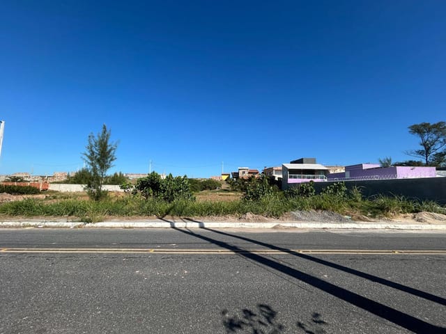 Terreno com 702m², à venda, no bairro Jardim Atlântico Central (Itaipuaçu) em Maricá