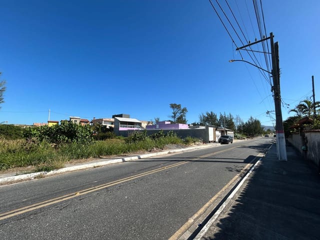Terreno com 702m², à venda, no bairro Jardim Atlântico Central (Itaipuaçu) em Maricá
