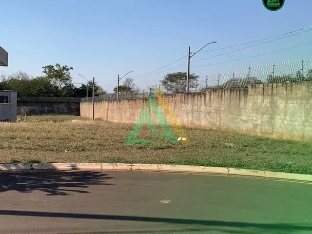 Terreno com 339m², à venda, no bairro Condomínio Morro Vermelho em Mogi Mirim