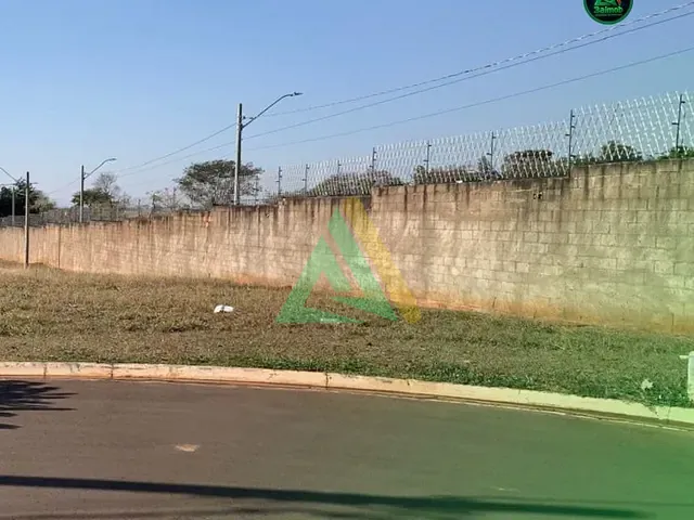 Terreno com 339m², à venda, no bairro Condomínio Morro Vermelho em Mogi Mirim