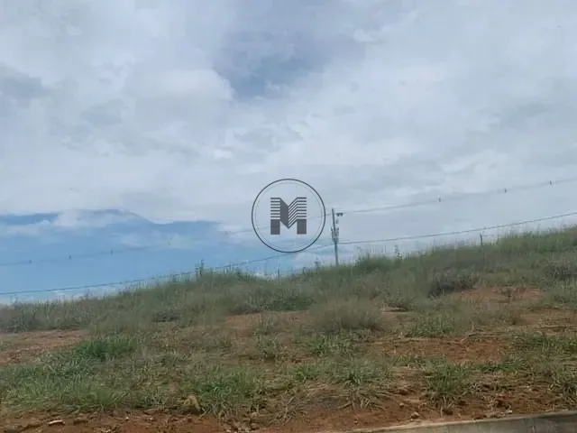 Terreno com 160m², à venda, no bairro Figueira em Guaratinguetá