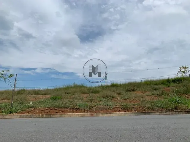 Terreno com 160m², à venda, no bairro Figueira em Guaratinguetá