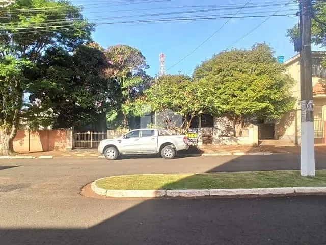 Terreno com 375m², à venda, no bairro Centro em Rolândia