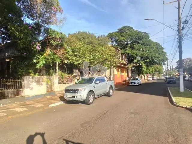 Terreno com 375m², à venda, no bairro Centro em Rolândia